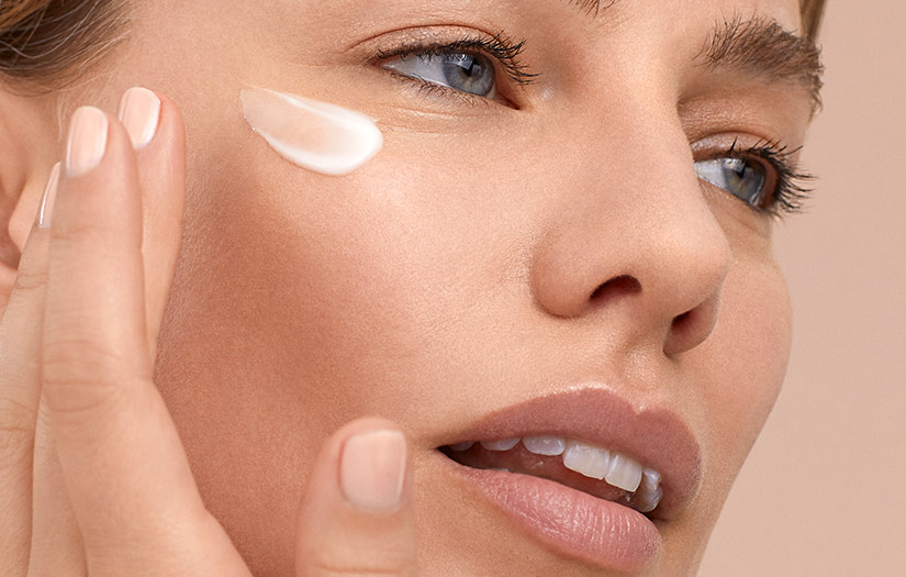 Donkere Kringen Onder Ogen Verwijderen: Dermatoloog Oplossing